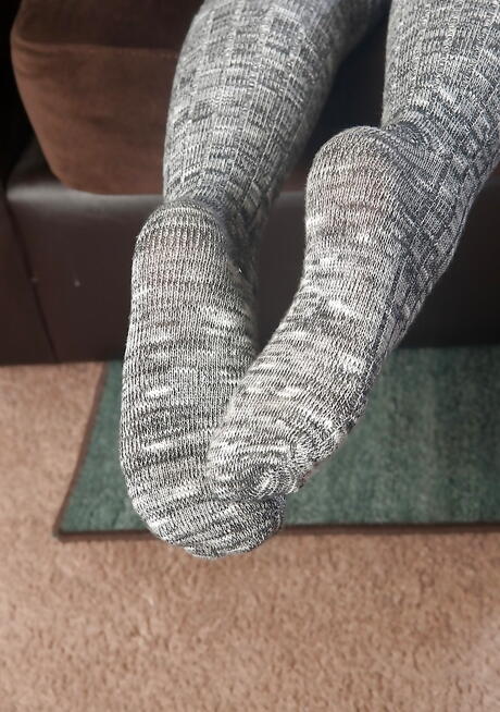 Sexy asian young Drea Diamond in nasty foot fetish 